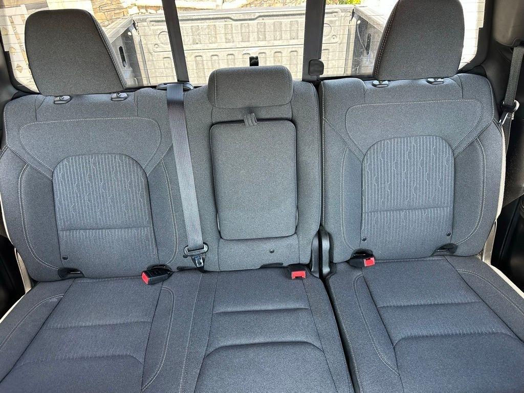 RAM 1500 Big Horn/Lone Star 4x4 Crew Cab 5'7" Box 2019