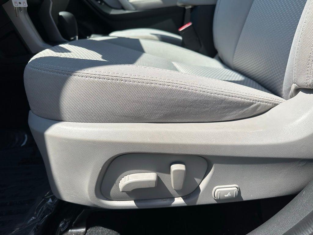 Subaru Forester 4dr CVT 2.5i Premium PZEV 2015