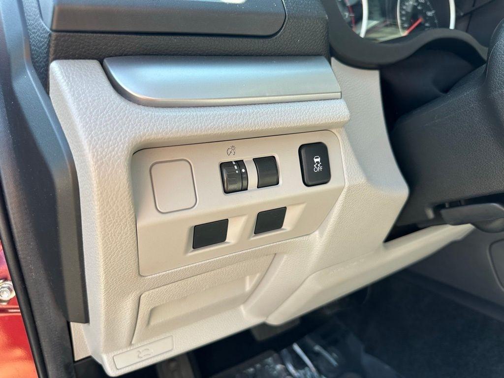 Subaru Forester 4dr CVT 2.5i Premium PZEV 2015