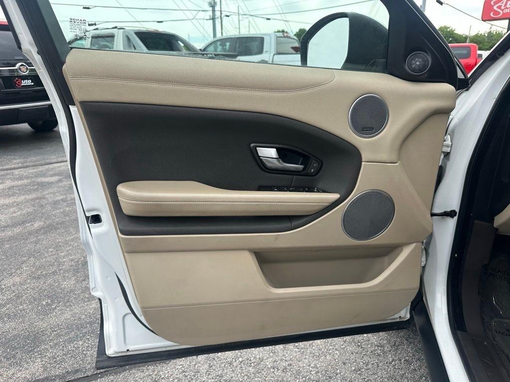 Land Rover Range Rover Evoque 5 Door SE 2017
