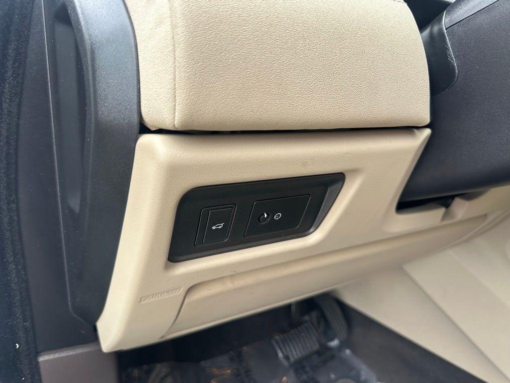 Land Rover Range Rover Evoque 5 Door SE 2017