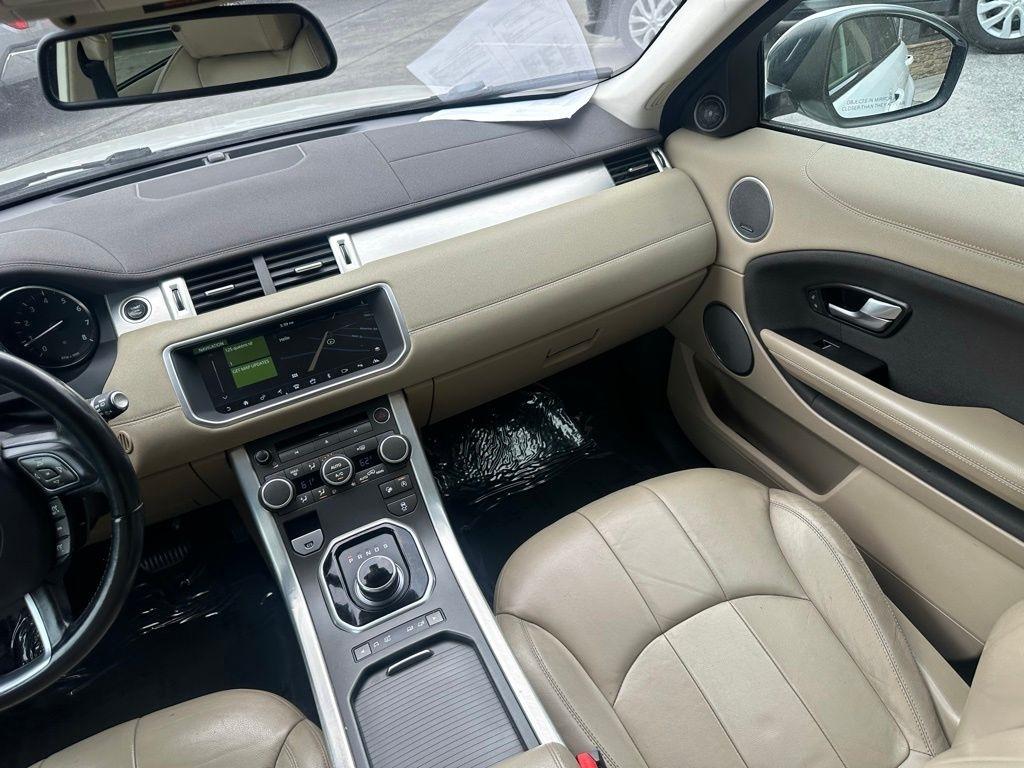 Land Rover Range Rover Evoque 5 Door SE 2017