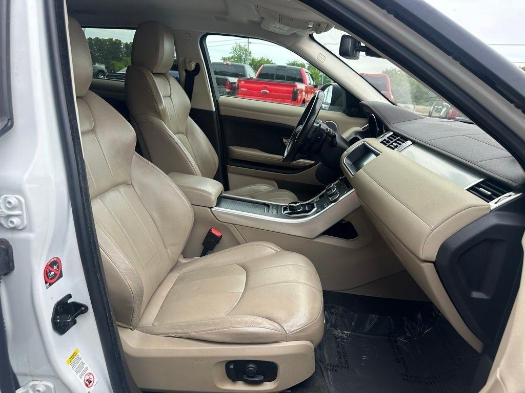 Land Rover Range Rover Evoque 5 Door SE 2017