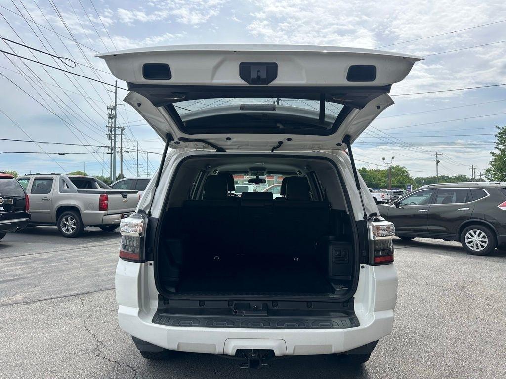 Toyota 4Runner TRD Off Road Premium 4WD (Natl) 2018