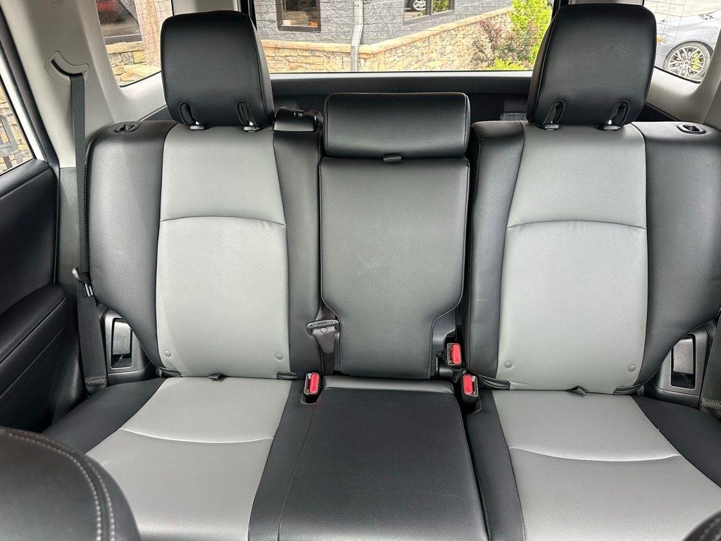 Toyota 4Runner TRD Off Road Premium 4WD (Natl) 2018