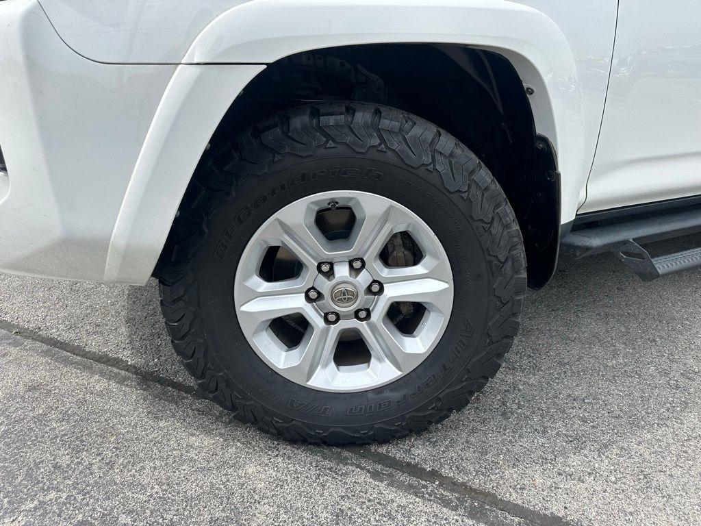 Toyota 4Runner TRD Off Road Premium 4WD (Natl) 2018