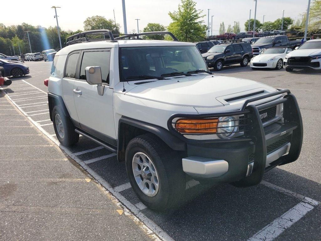 Toyota FJ Cruiser 4WD 4dr Man (Natl) 2012