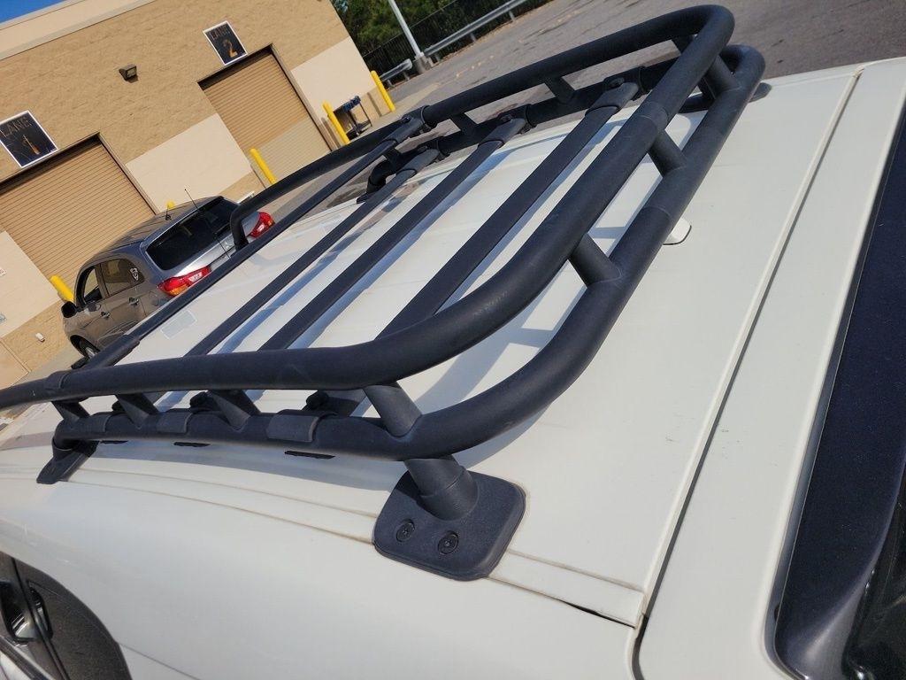 Toyota FJ Cruiser 4WD 4dr Man (Natl) 2012