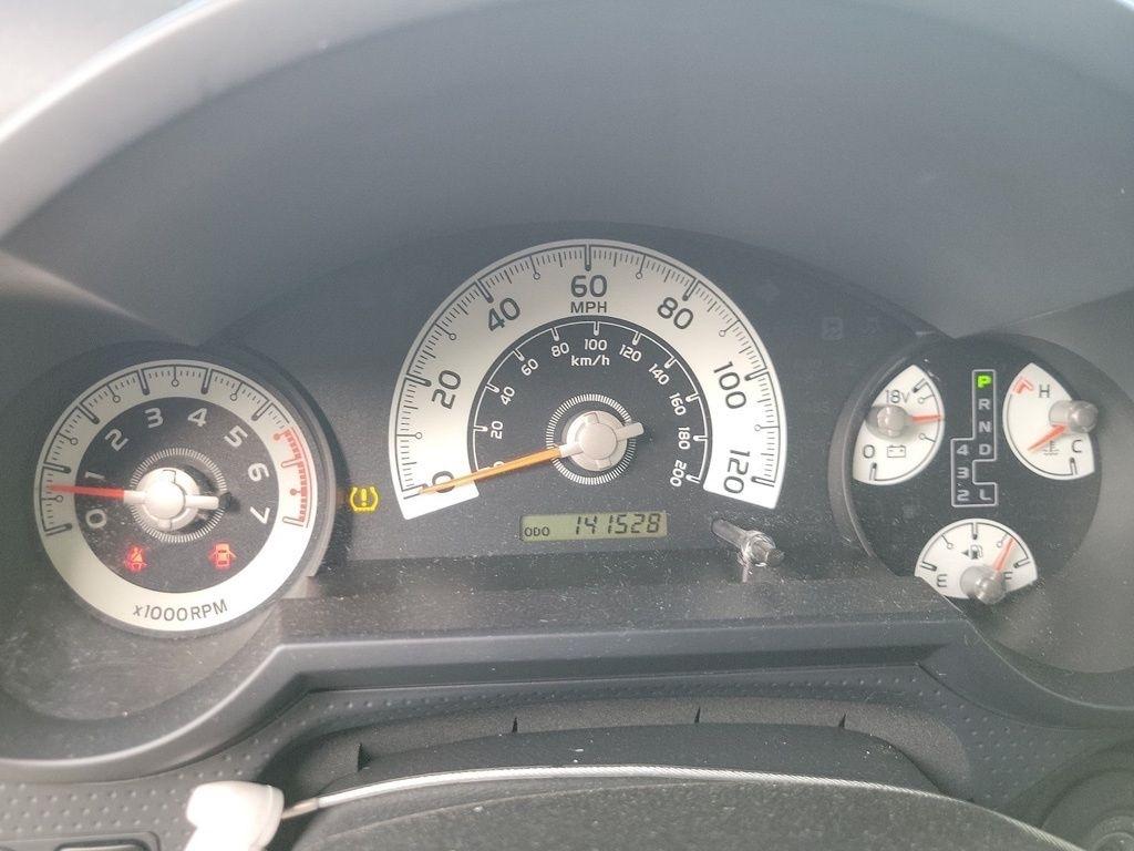 Toyota FJ Cruiser 4WD 4dr Man (Natl) 2012