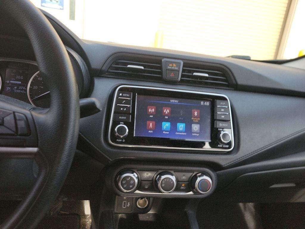 Nissan Versa S CVT 2020