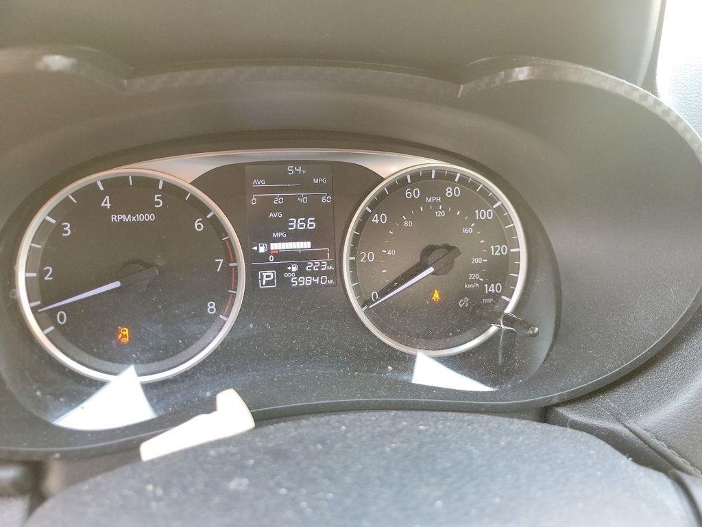 Nissan Versa S CVT 2020