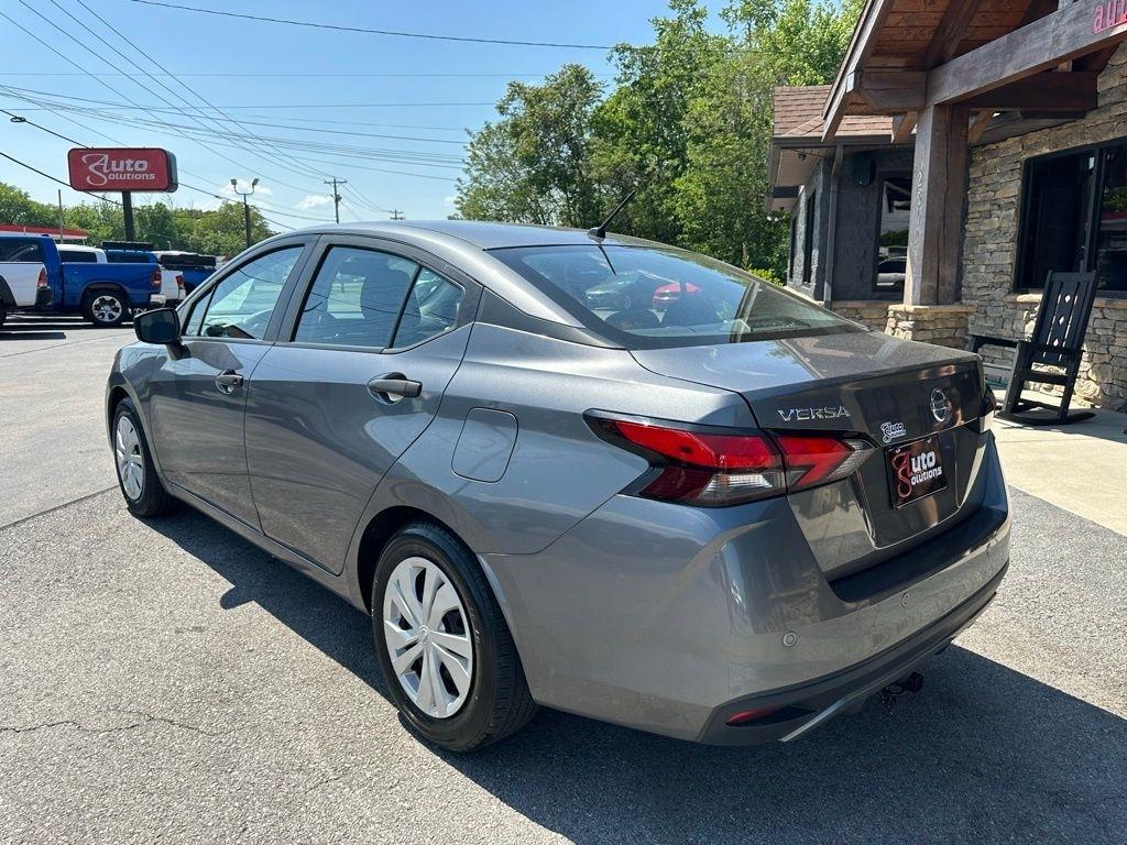 Nissan Versa S CVT 2020