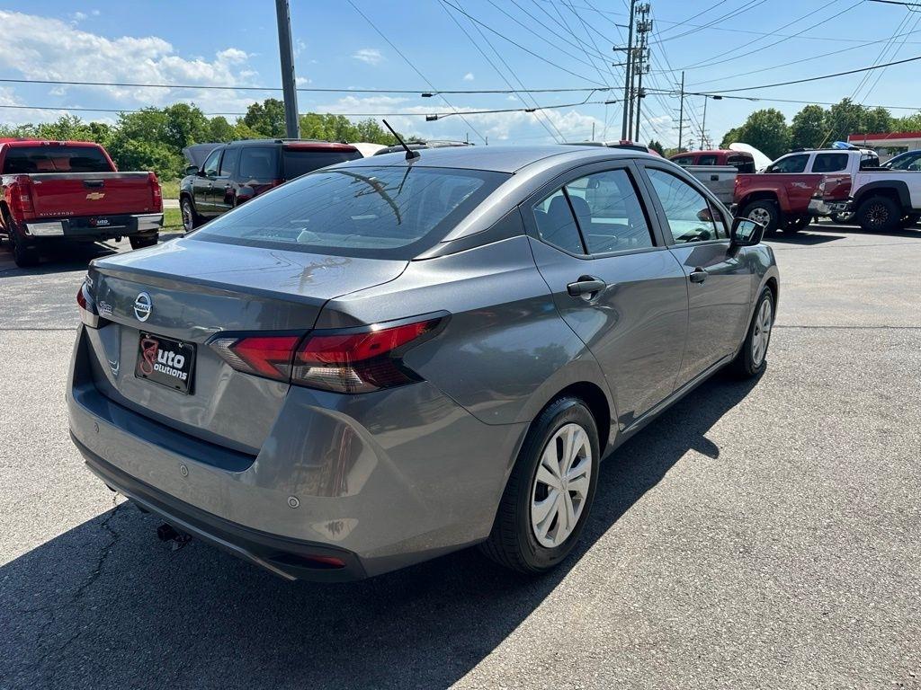Nissan Versa S CVT 2020