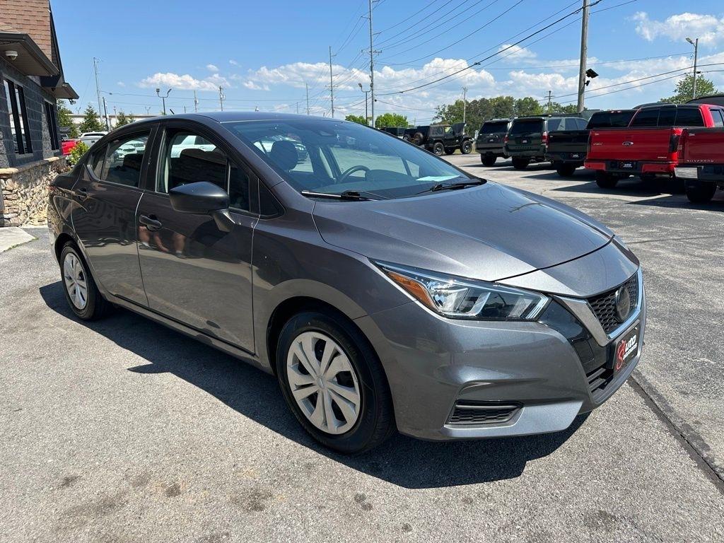 Nissan Versa S CVT 2020
