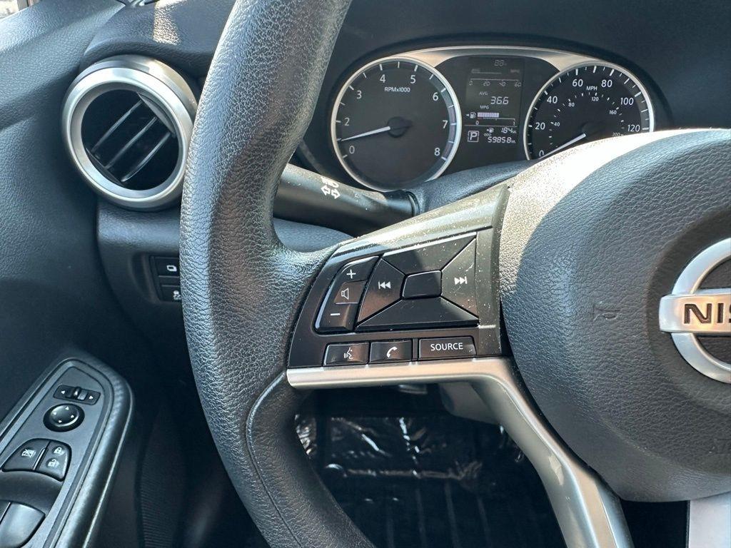 Nissan Versa S CVT 2020