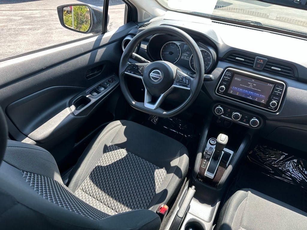 Nissan Versa S CVT 2020