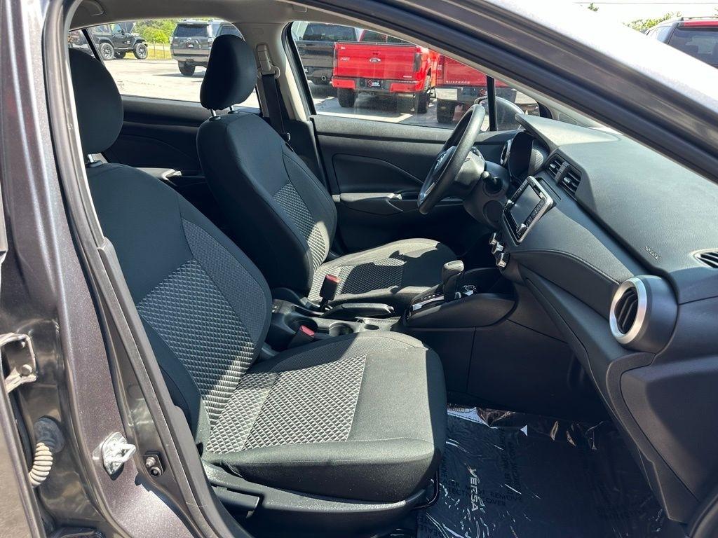 Nissan Versa S CVT 2020