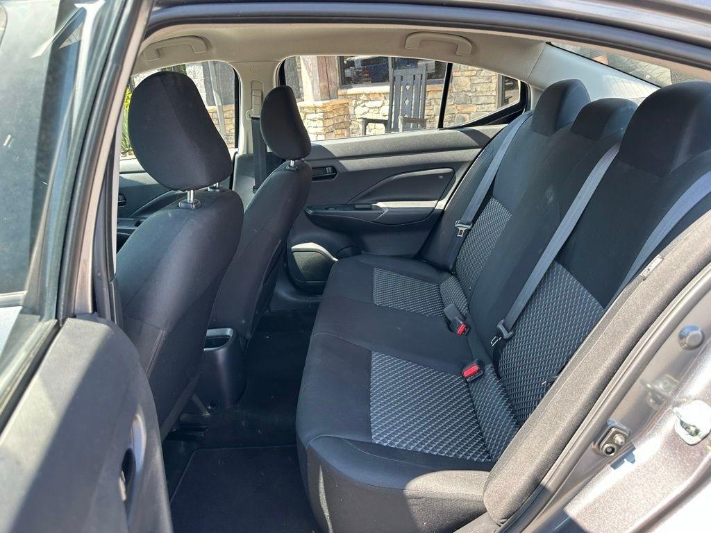 Nissan Versa S CVT 2020