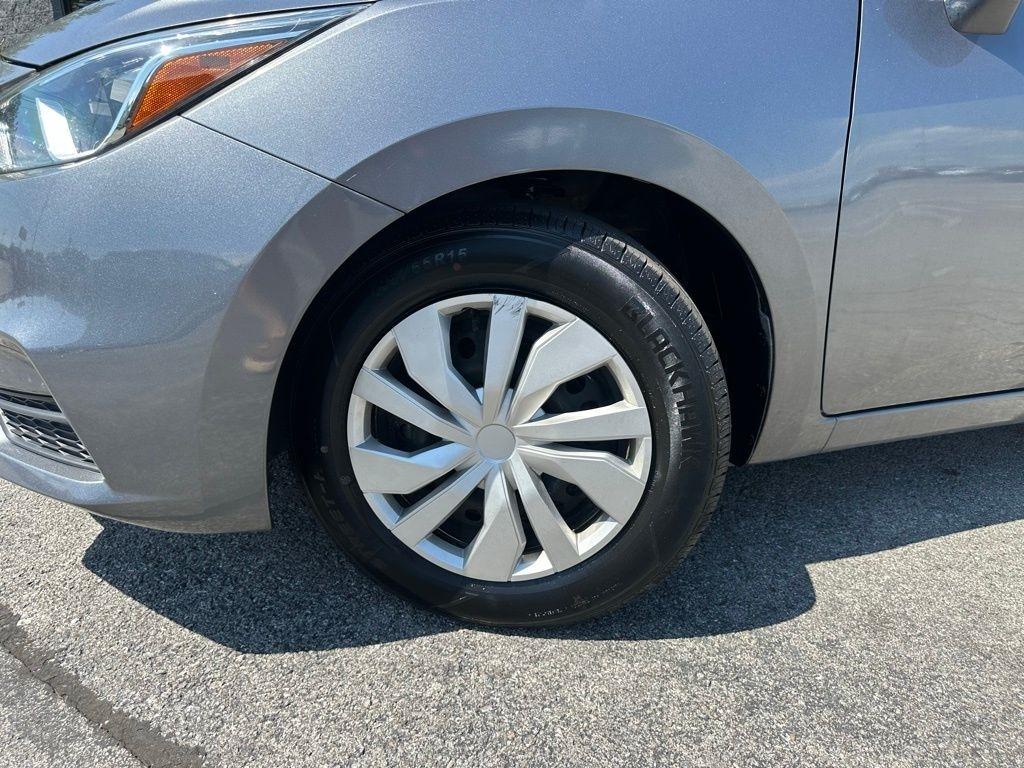 Nissan Versa S CVT 2020