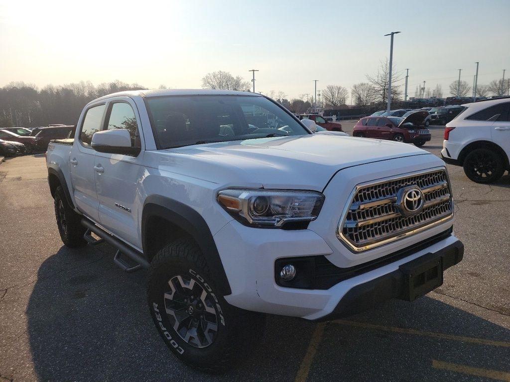 Toyota Tacoma 4WD Double Cab V6 MT TRD Off Road (Natl) 2016