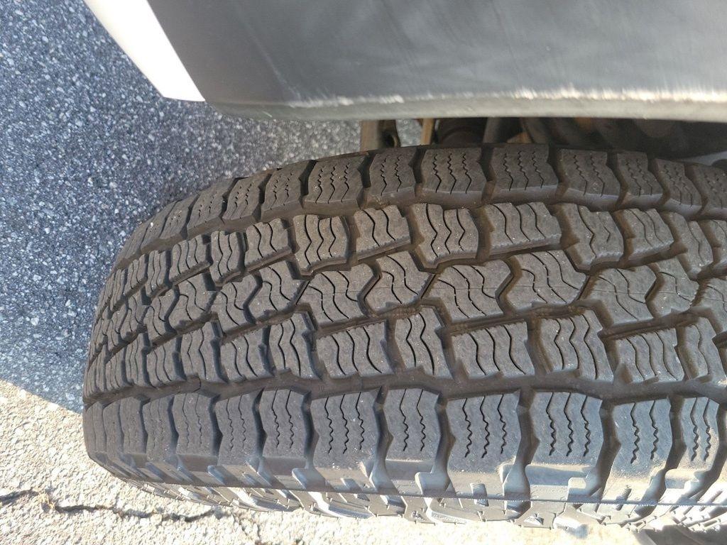 Toyota Tacoma 4WD Double Cab V6 MT TRD Off Road (Natl) 2016