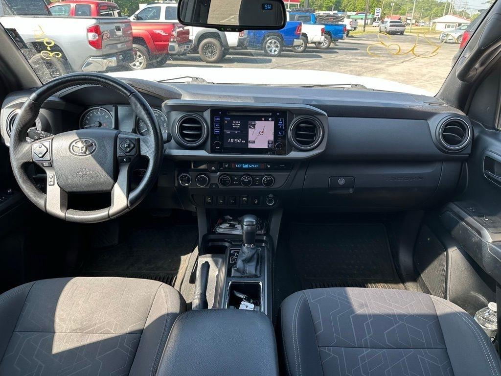 Toyota Tacoma 4WD Double Cab V6 MT TRD Off Road (Natl) 2016