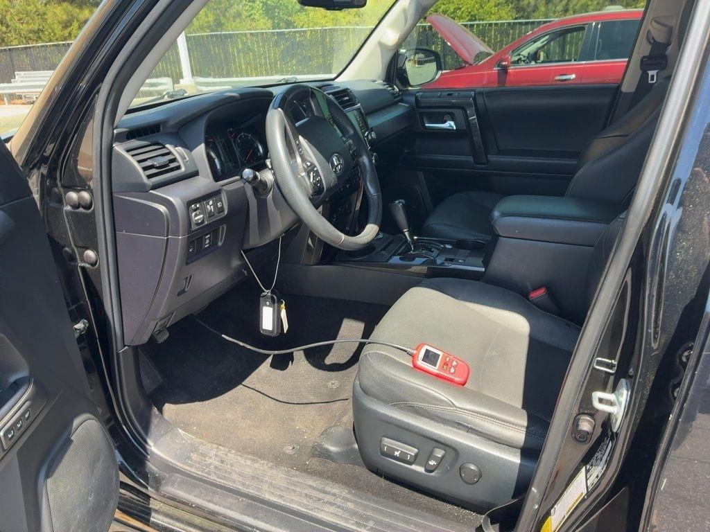 Toyota 4Runner Nightshade 4WD (Natl) 2021