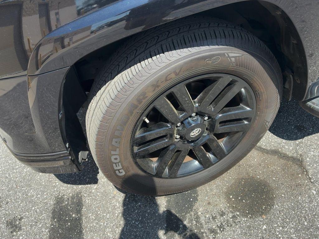 Toyota 4Runner Nightshade 4WD (Natl) 2021