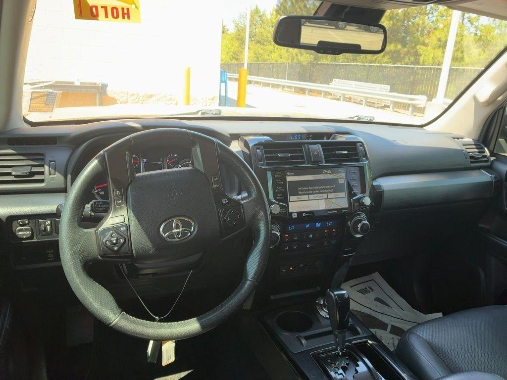 Toyota 4Runner Nightshade 4WD (Natl) 2021