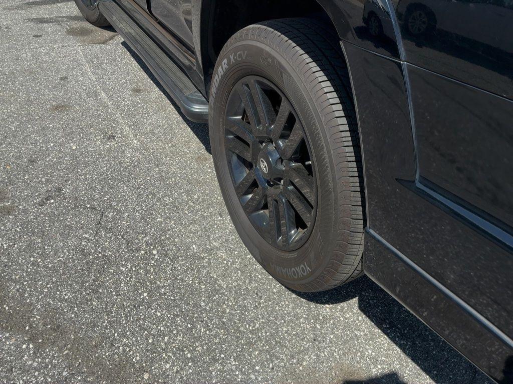 Toyota 4Runner Nightshade 4WD (Natl) 2021