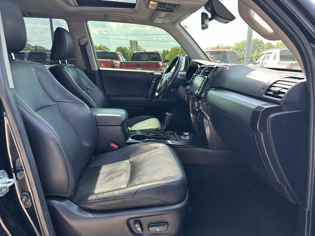 Toyota 4Runner Nightshade 4WD (Natl) 2021