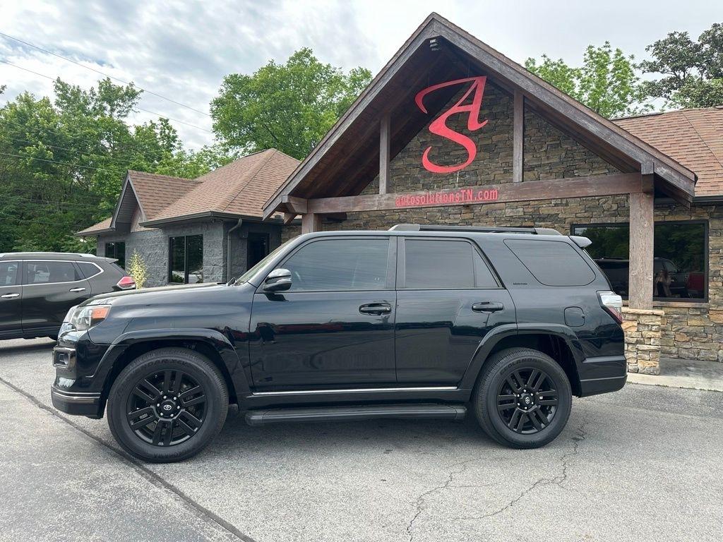 Toyota 4Runner Nightshade 4WD (Natl) 2021