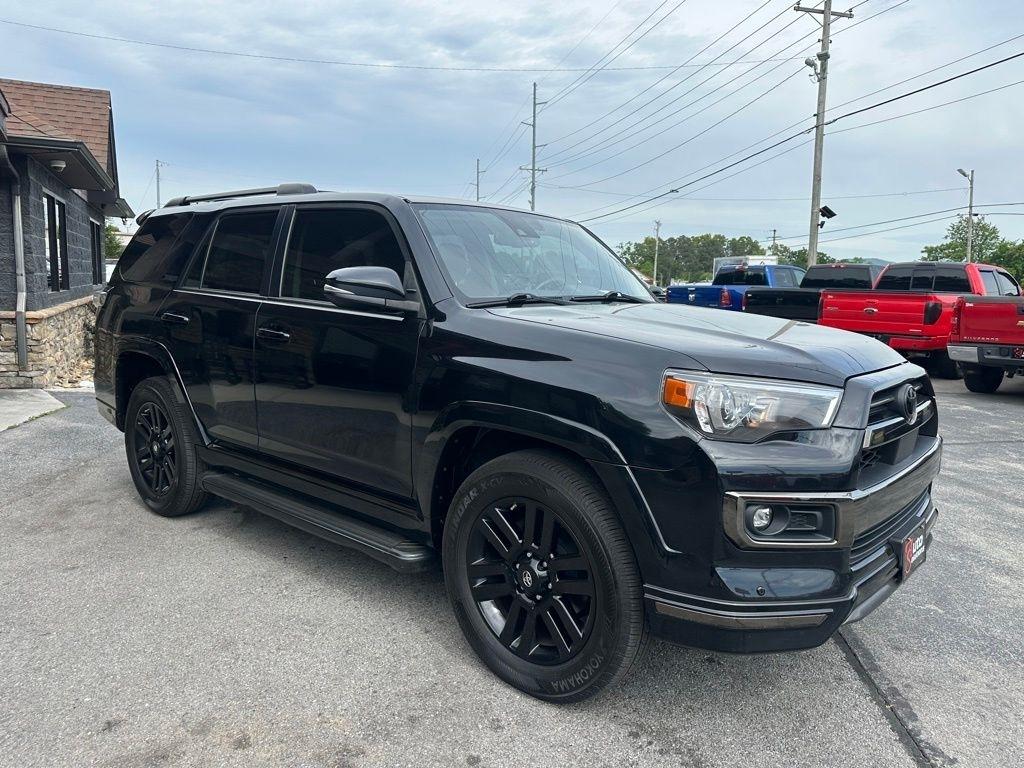 Toyota 4Runner Nightshade 4WD (Natl) 2021