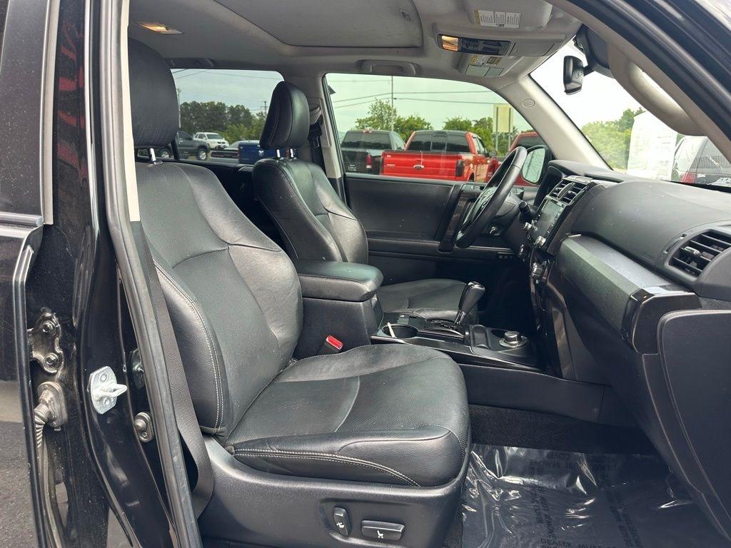 Toyota 4Runner Nightshade 4WD (Natl) 2021