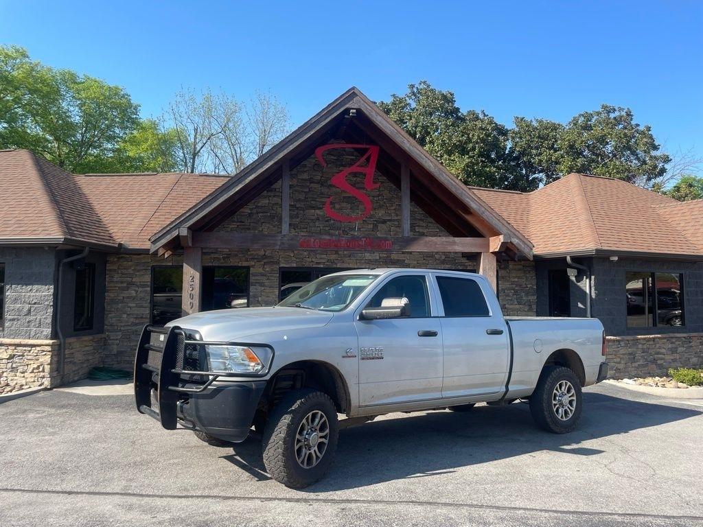 RAM 2500 Tradesman 4x4 Crew Cab 6'4" Box 2018
