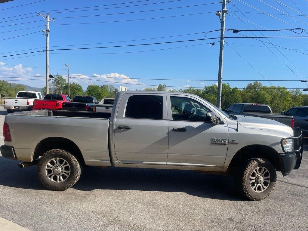 RAM 2500 Tradesman 4x4 Crew Cab 6'4" Box 2018