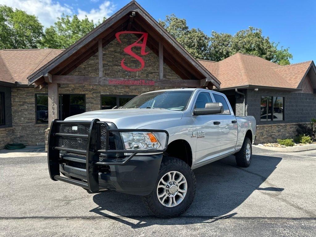 RAM 2500 Tradesman 4x4 Crew Cab 6'4" Box 2018