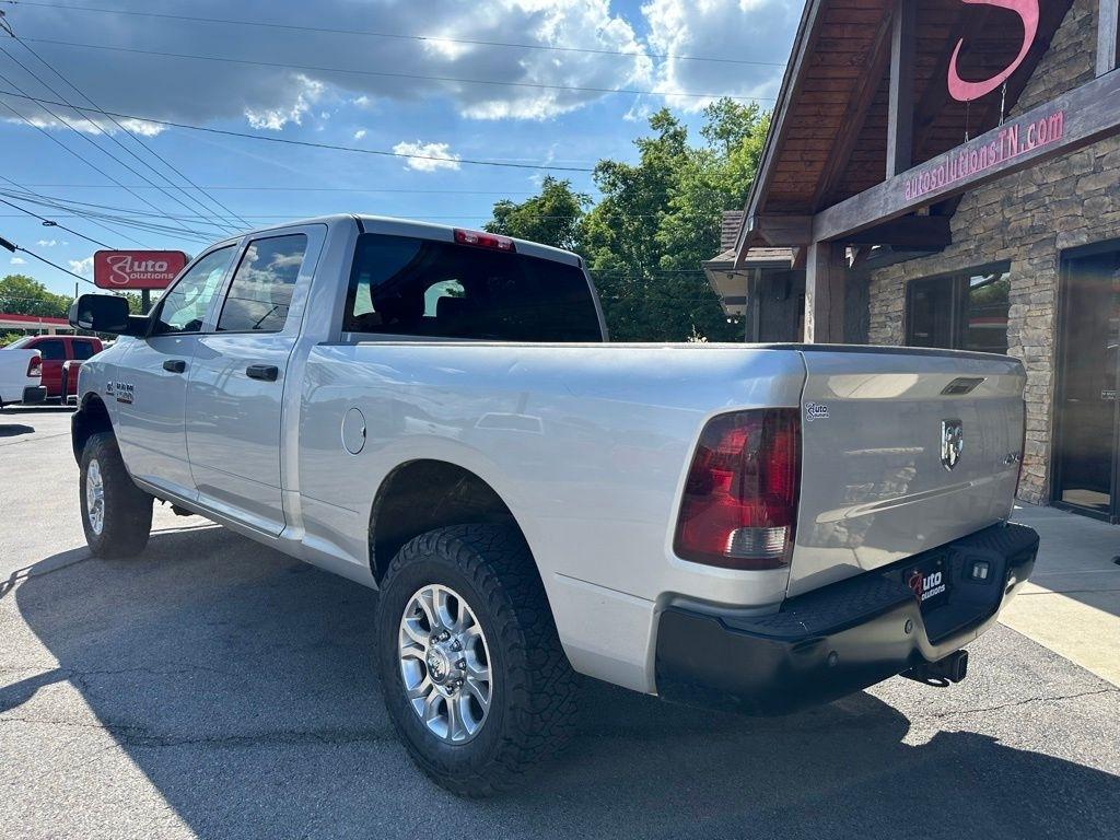RAM 2500 Tradesman 4x4 Crew Cab 6'4" Box 2018