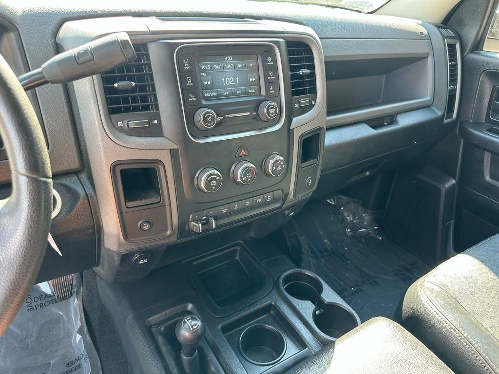 RAM 2500 Tradesman 4x4 Crew Cab 6'4" Box 2018