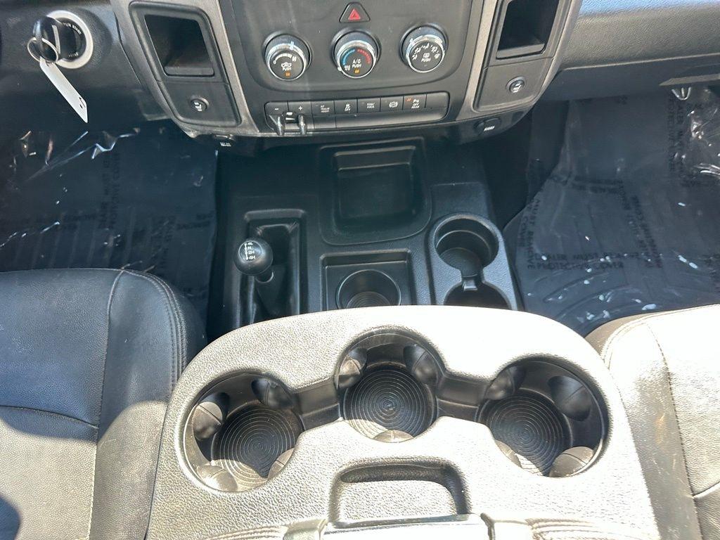 RAM 2500 Tradesman 4x4 Crew Cab 6'4" Box 2018