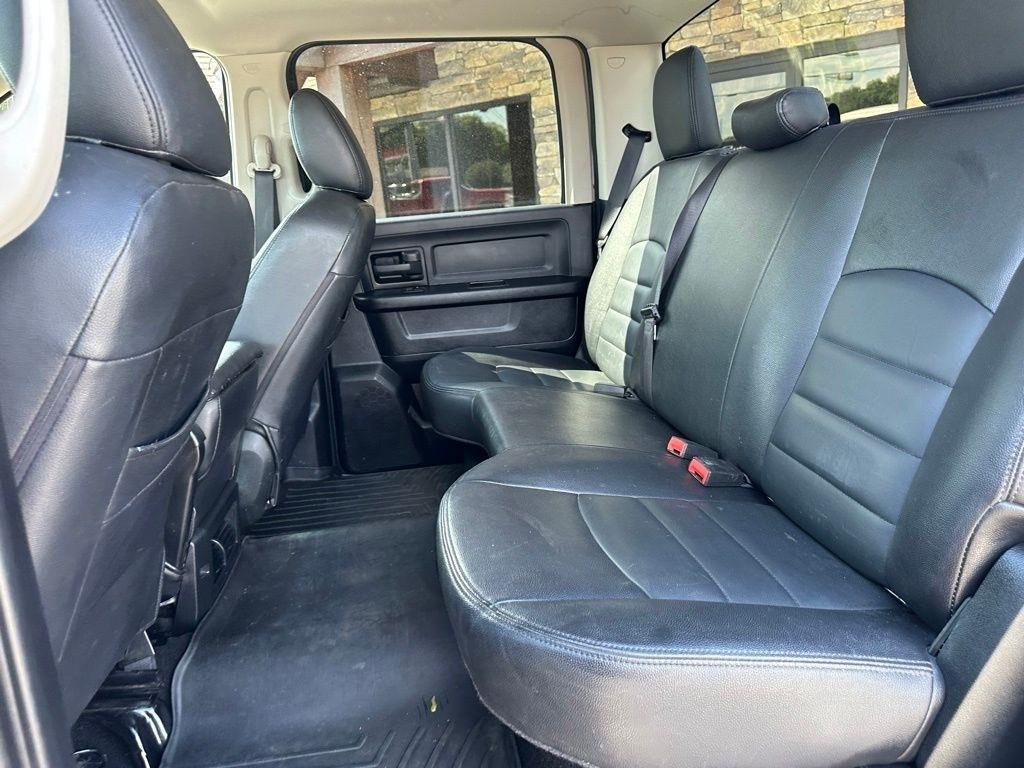RAM 2500 Tradesman 4x4 Crew Cab 6'4" Box 2018