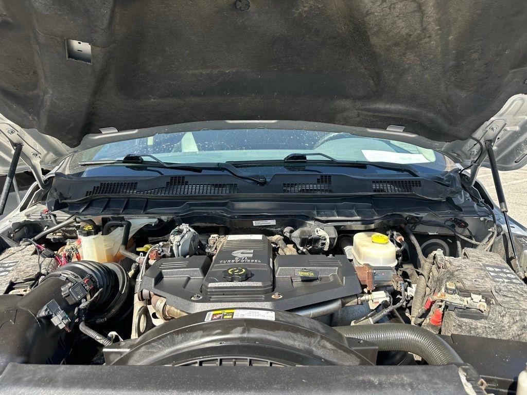 RAM 2500 Tradesman 4x4 Crew Cab 6'4" Box 2018