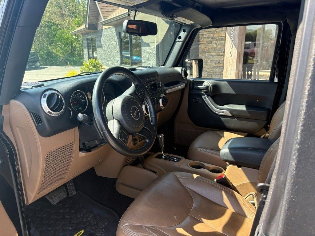 Jeep Wrangler 4WD 2dr Sahara 2015