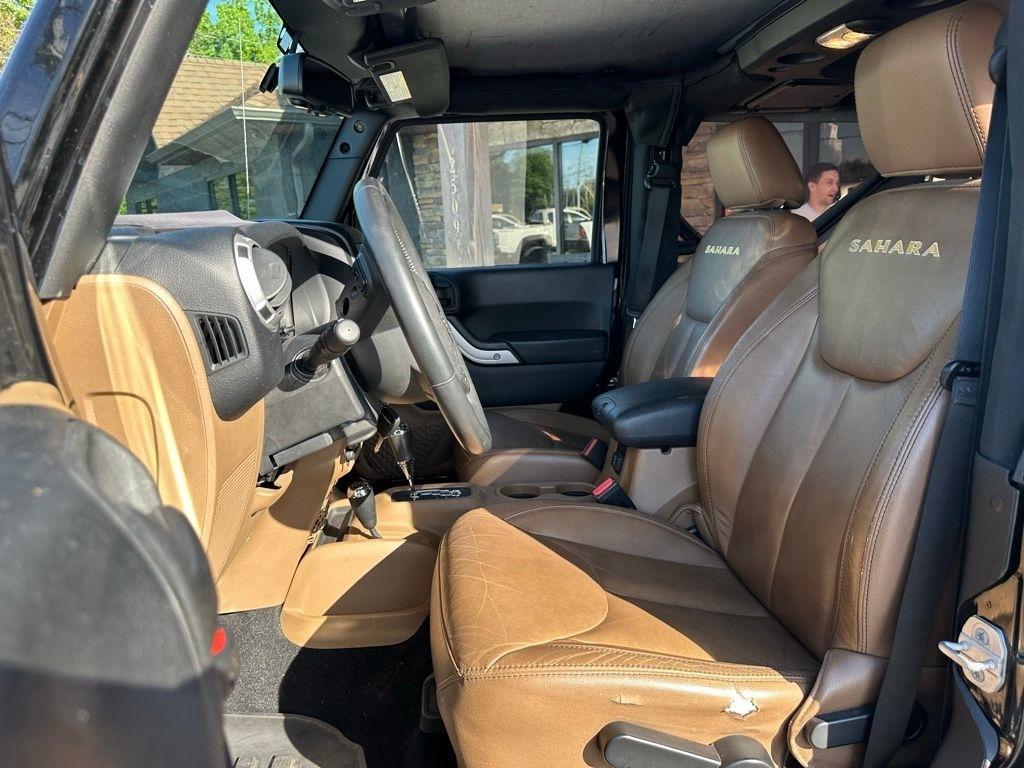 Jeep Wrangler 4WD 2dr Sahara 2015