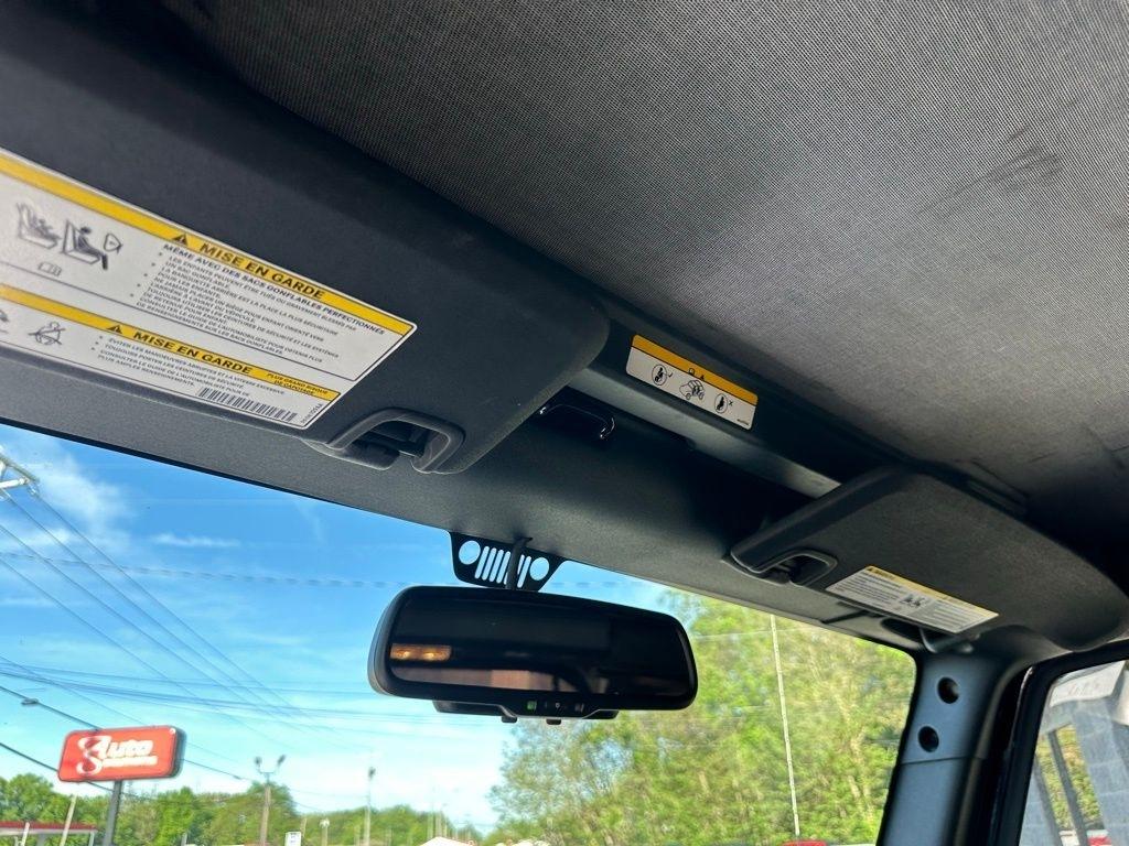 Jeep Wrangler 4WD 2dr Sahara 2015