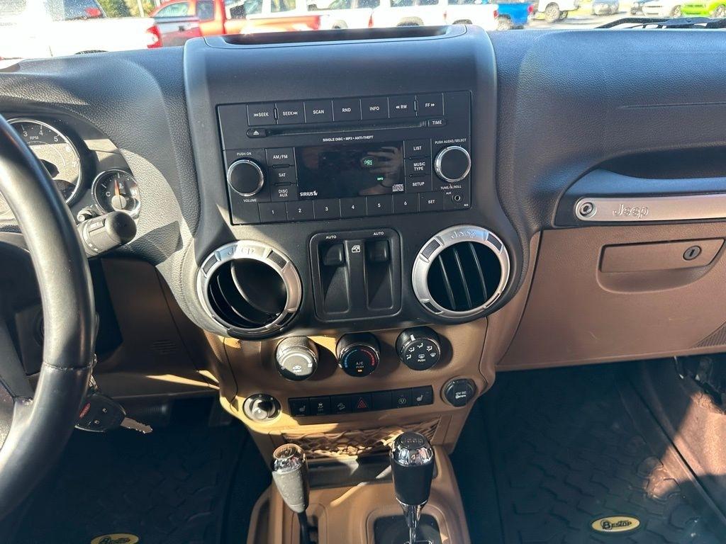 Jeep Wrangler 4WD 2dr Sahara 2015