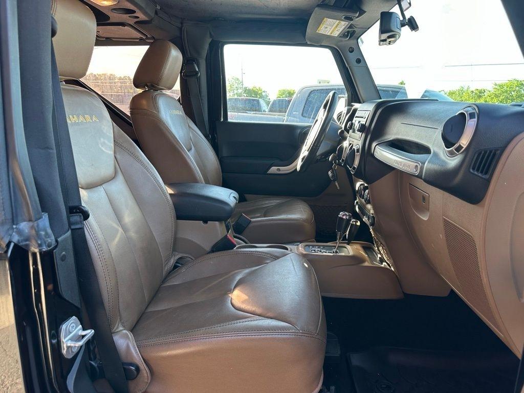 Jeep Wrangler 4WD 2dr Sahara 2015