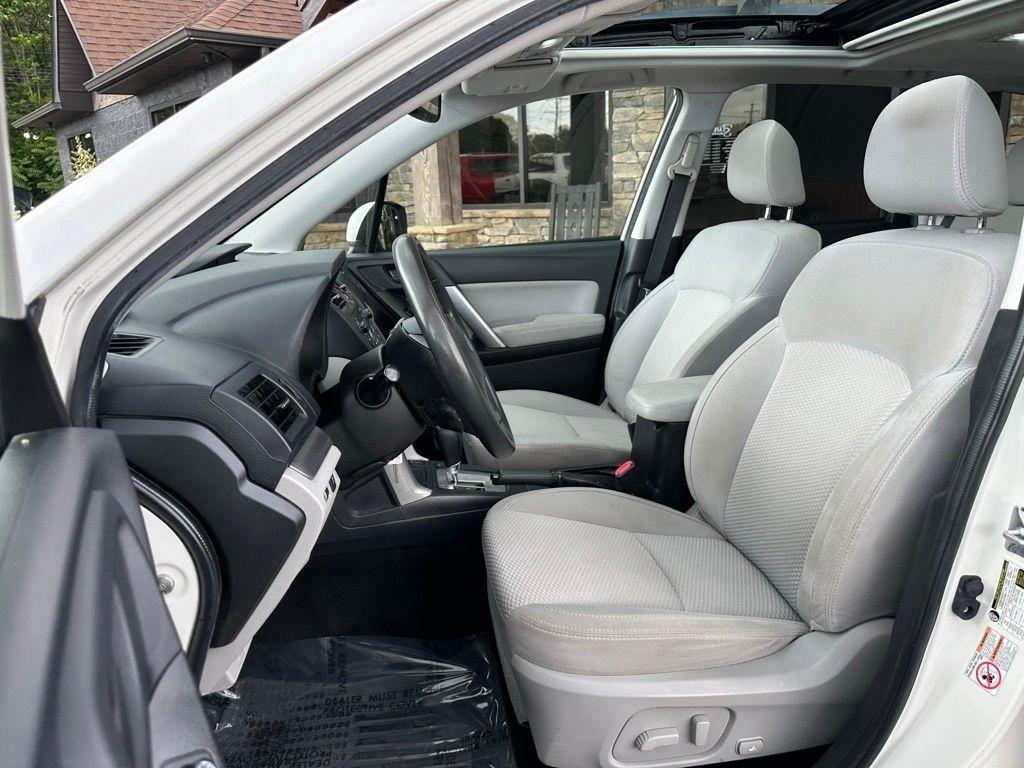 Subaru Forester 4dr CVT 2.5i Premium PZEV 2015