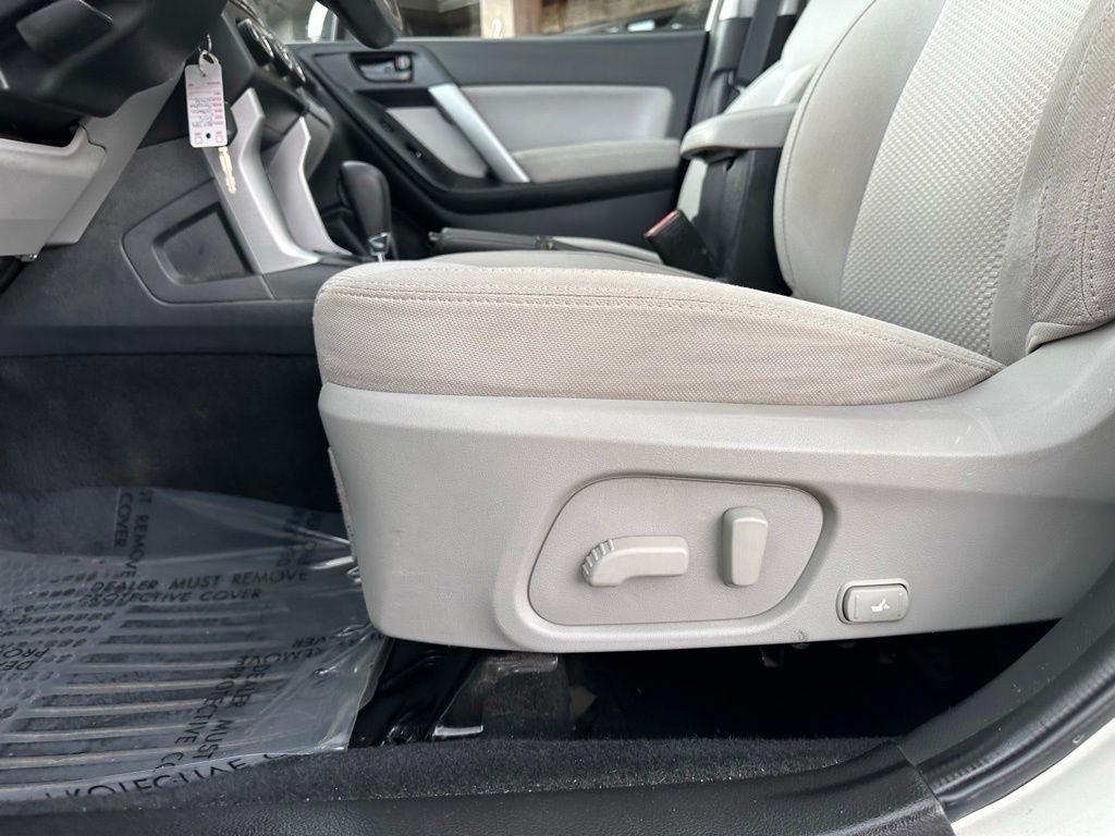 Subaru Forester 4dr CVT 2.5i Premium PZEV 2015