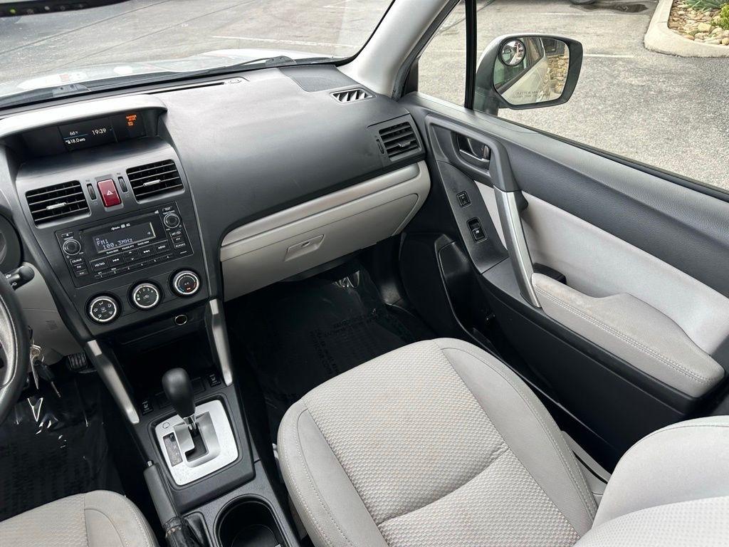 Subaru Forester 4dr CVT 2.5i Premium PZEV 2015